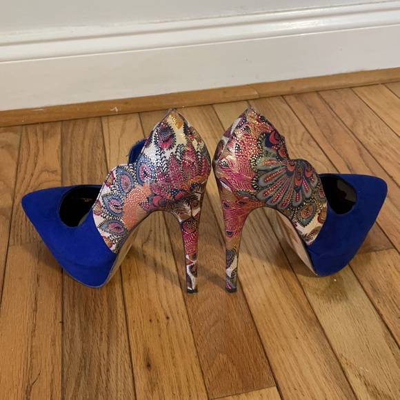 🦚 Peacock High High Heels 🦚 - Picture 6 of 8